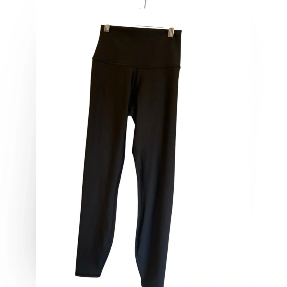 NWT Alo yoga high waste airlift legging BLACK Size: XS